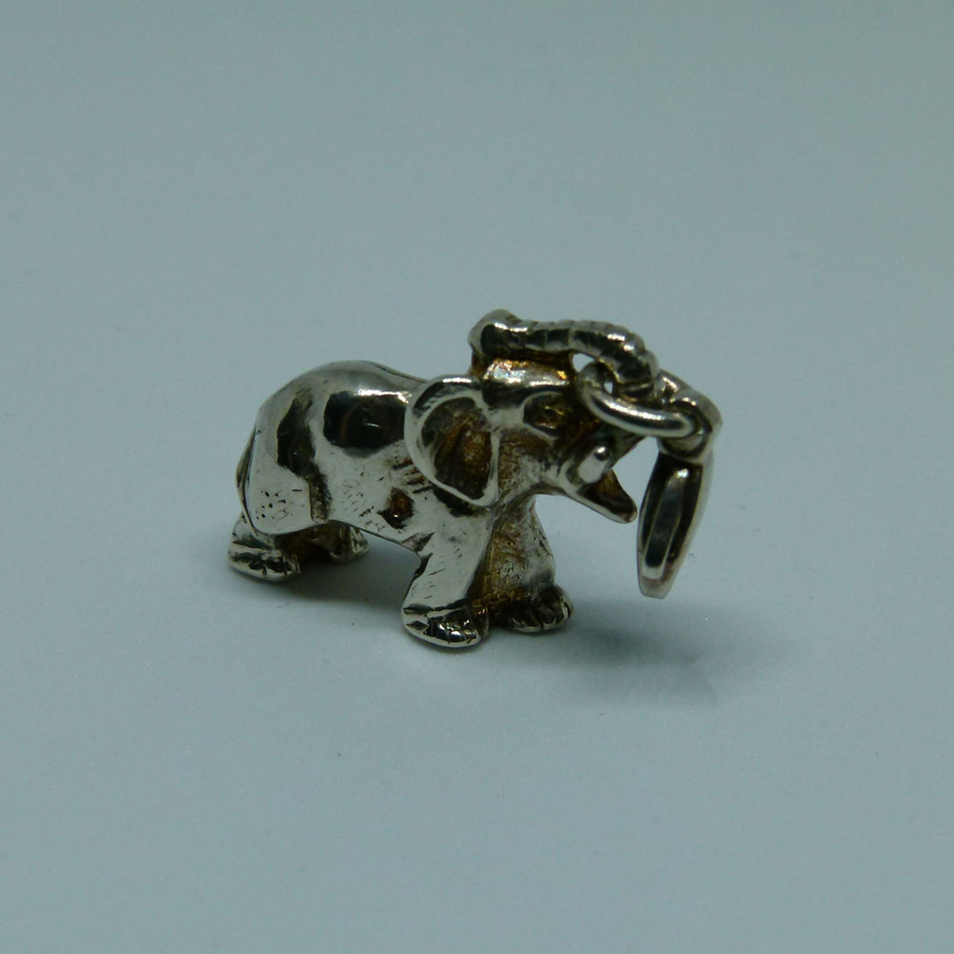 Charm Elefant massiv silber