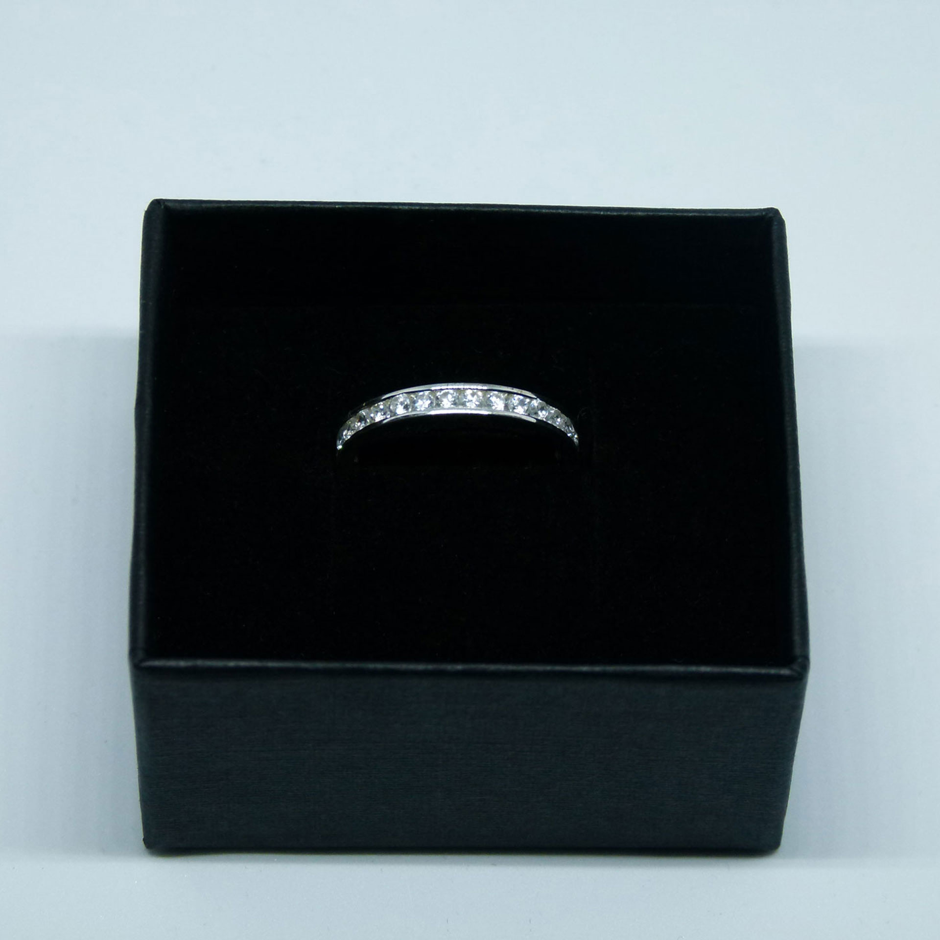 Eternity Ring mit Zirkonia - Bild 2